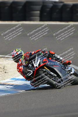 media/Sep-21-2025-TrackDaz (Sun) [[277c75b276]]/A Group/2pm (Turn 6)/